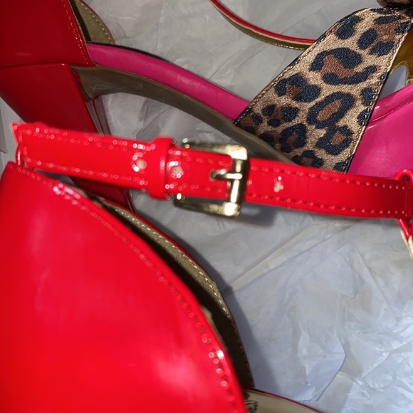 *New* Guess pink and leopard heels 👠